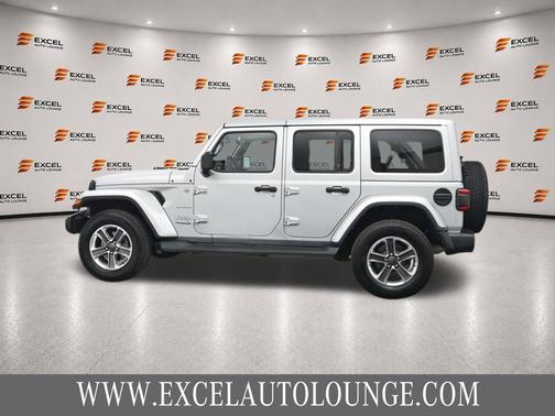 Silver Zynith Clearcoat 2022 Jeep Wrangler Unlimited Sahara