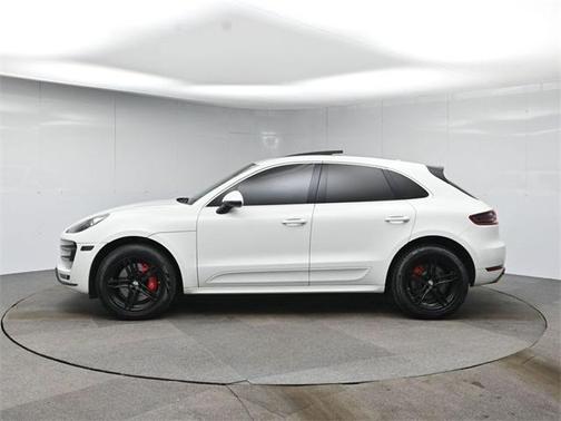 2015 Porsche Macan Turbo
