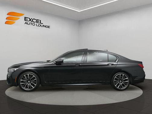 2021 BMW 750 i xDrive