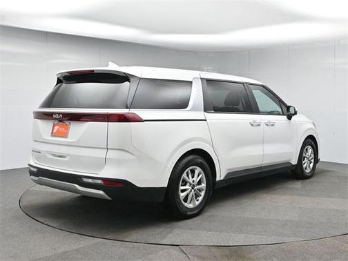 2022 Kia Carnival LXS