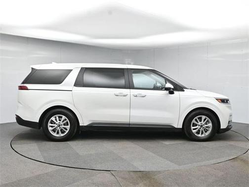 2022 Kia Carnival LXS