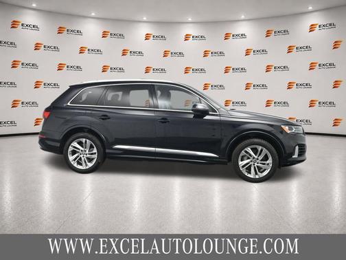 Orca Black Metallic 2021 Audi Q7 55 Premium Plus