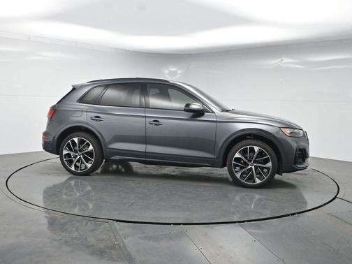 Daytona Gray Pearl Effect 2021 Audi SQ5 3.0T Premium Plus