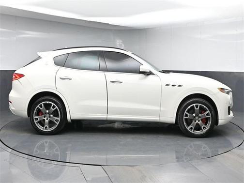 2017 Maserati Levante Base