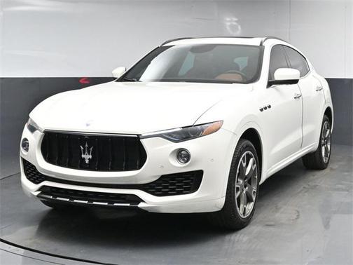 2017 Maserati Levante Base