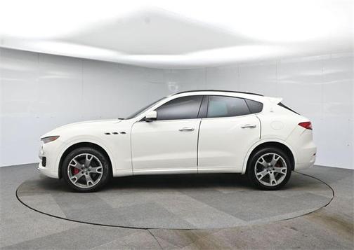 2017 Maserati Levante Base