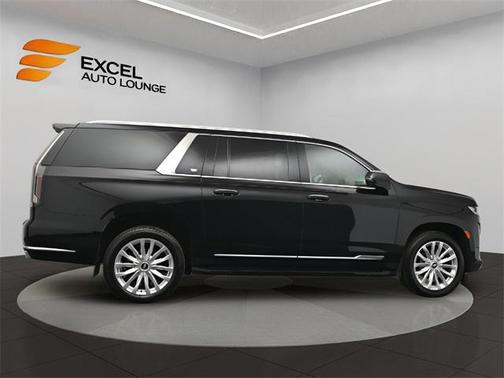 2023 Cadillac Escalade ESV Luxury