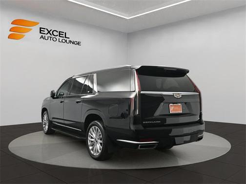 2023 Cadillac Escalade ESV Luxury