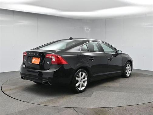 2016 Volvo S60 T5 Drive-E Premier