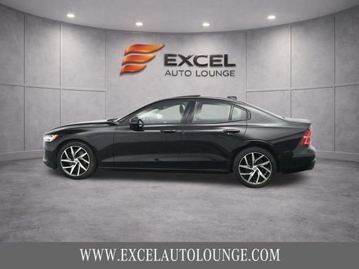 Black Stone 2020 Volvo S60 T5 Momentum