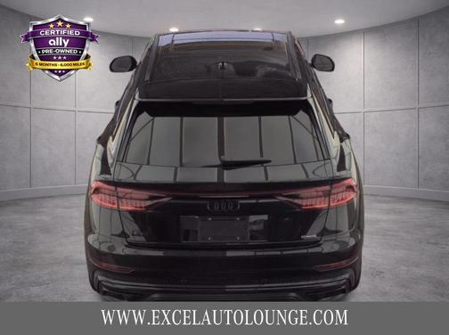 Mythos Black Metallic 2023 Audi Q8 55 Prestige