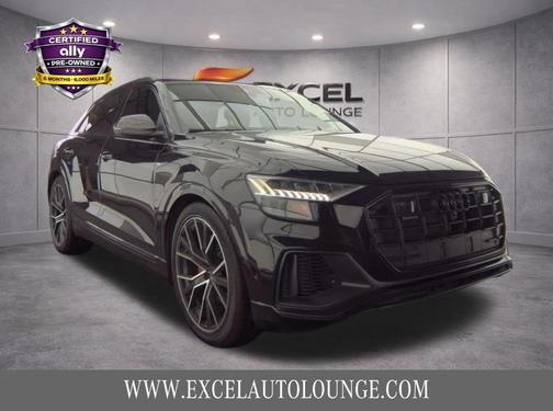 Mythos Black Metallic 2023 Audi Q8 55 Prestige