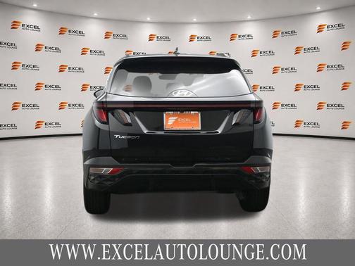Black Pearl 2024 Hyundai TUCSON SEL