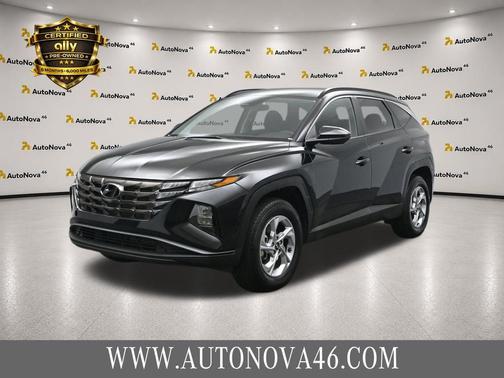 Black Pearl 2024 Hyundai TUCSON SEL