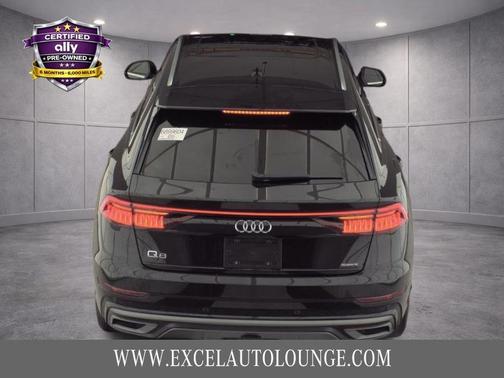Orca Black Metallic 2021 Audi Q8 55 Prestige