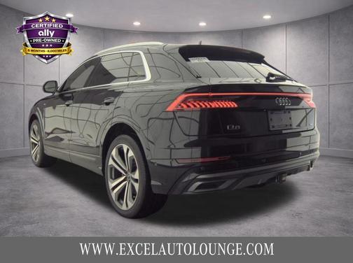 Orca Black Metallic 2021 Audi Q8 55 Prestige