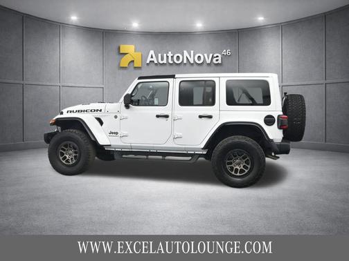 Bright White Clearcoat 2023 Jeep Wrangler Rubicon 392