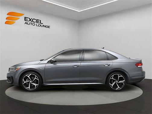 2021 Volkswagen Passat 2.0T R-Line