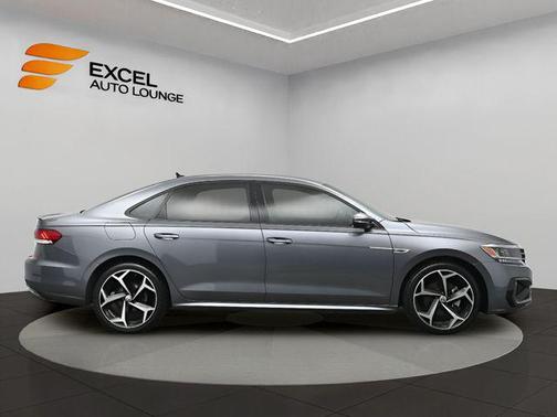 2021 Volkswagen Passat 2.0T R-Line