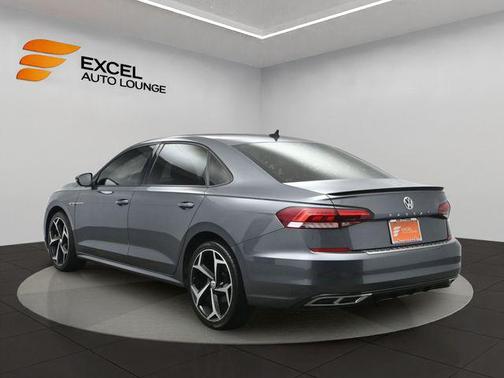 2021 Volkswagen Passat 2.0T R-Line