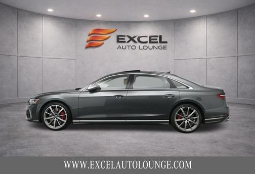Daytona Gray Pearl 2023 Audi S8 4.0T