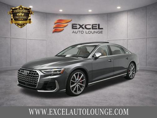 Daytona Gray Pearl 2023 Audi S8 4.0T