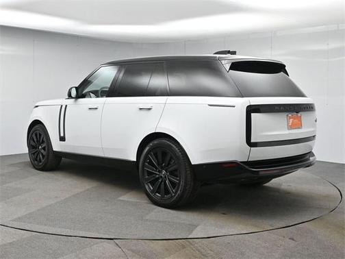 2023 Land Rover Range Rover P530 SE