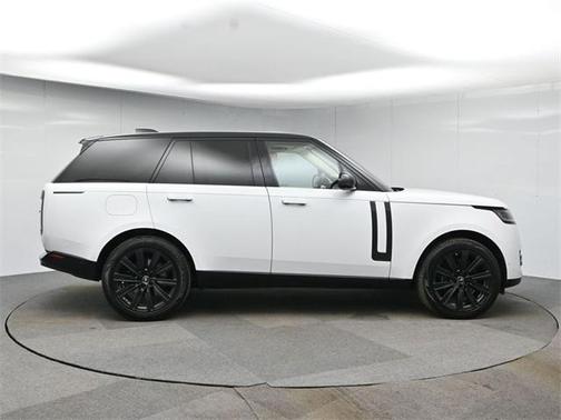 2023 Land Rover Range Rover P530 SE
