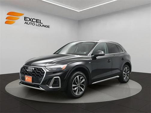 2023 Audi Q5 45 S line Premium Plus