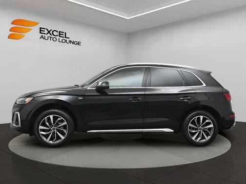 2023 Audi Q5 45 S line Premium Plus