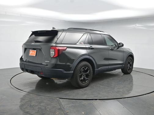 Forged Green Metallic 2022 Ford Explorer Timberline