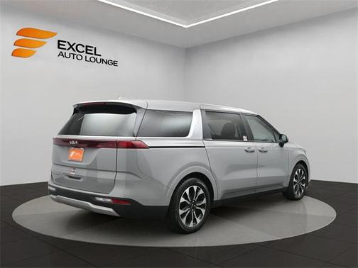 2022 Kia Carnival EX