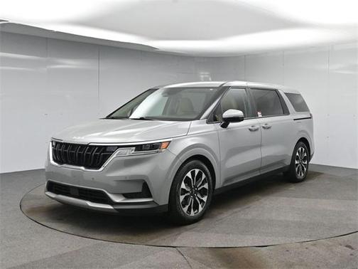 2022 Kia Carnival EX