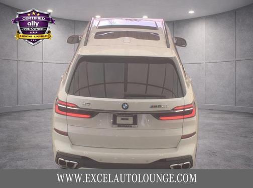 Mineral White Metallic 2024 BMW X7 M60i