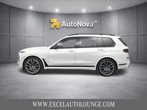 Mineral White Metallic 2024 BMW X7 M60i