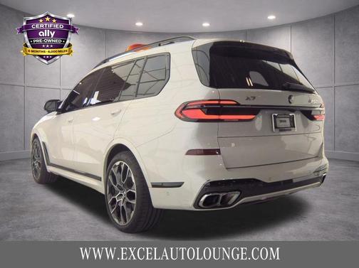 Mineral White Metallic 2024 BMW X7 M60i