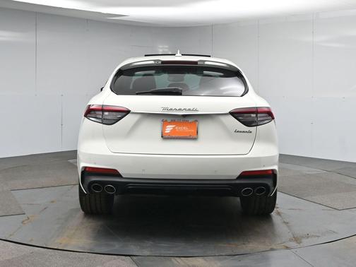 2022 Maserati Levante Modena