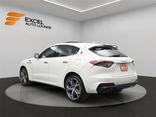 2022 Maserati Levante Modena