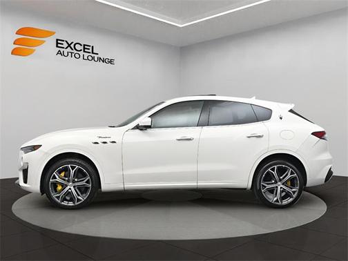 2022 Maserati Levante Modena