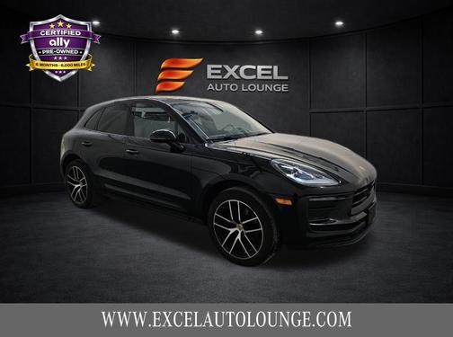 2023 Porsche Macan Base