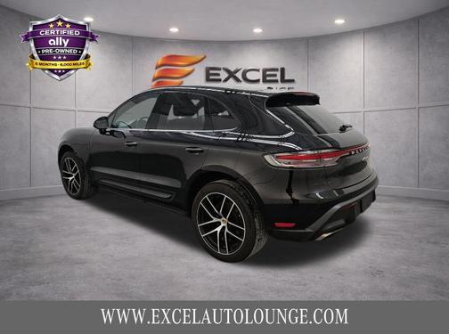 Black 2023 Porsche Macan Base