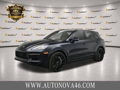 Moonlight Blue Metallic 2021 Porsche Cayenne Turbo