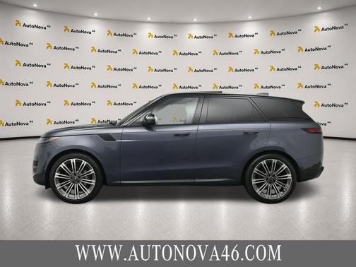 Santorini Black Metallic 2024 Land Rover Range Rover Sport SE
