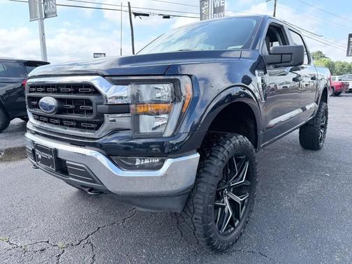 Blue 2023 Ford F-150 XLT
