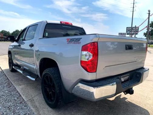 2017 Toyota Tundra SR5