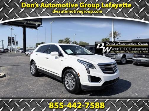 White 2017 Cadillac XT5 Luxury