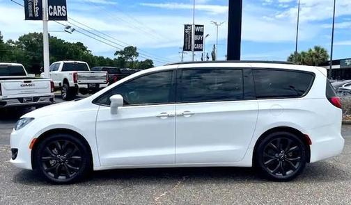 2018 Chrysler Pacifica Touring Plus