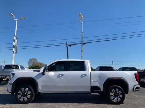 2024 GMC Sierra 2500 Denali