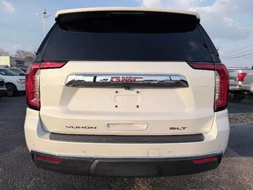 2021 GMC Yukon SLT