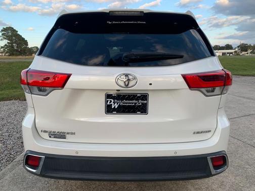 2019 Toyota Highlander Limited Platinum